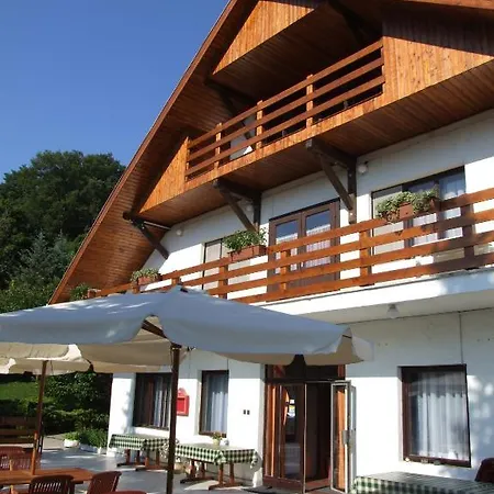 Vadregeny Panzio ベッド・アンド・ブレックファスト *